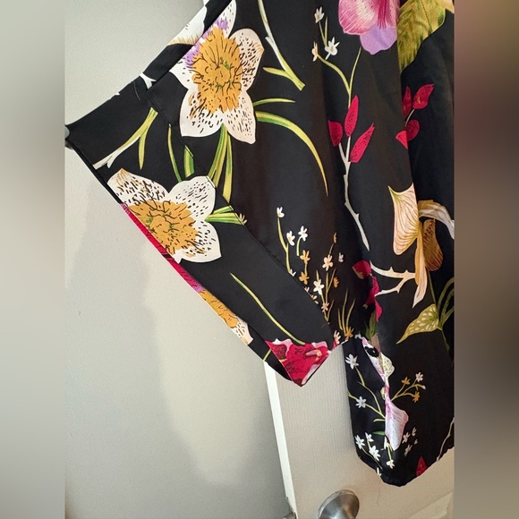 Vero Moda size large black floral wrap kimono silky top - Picture 4 of 12